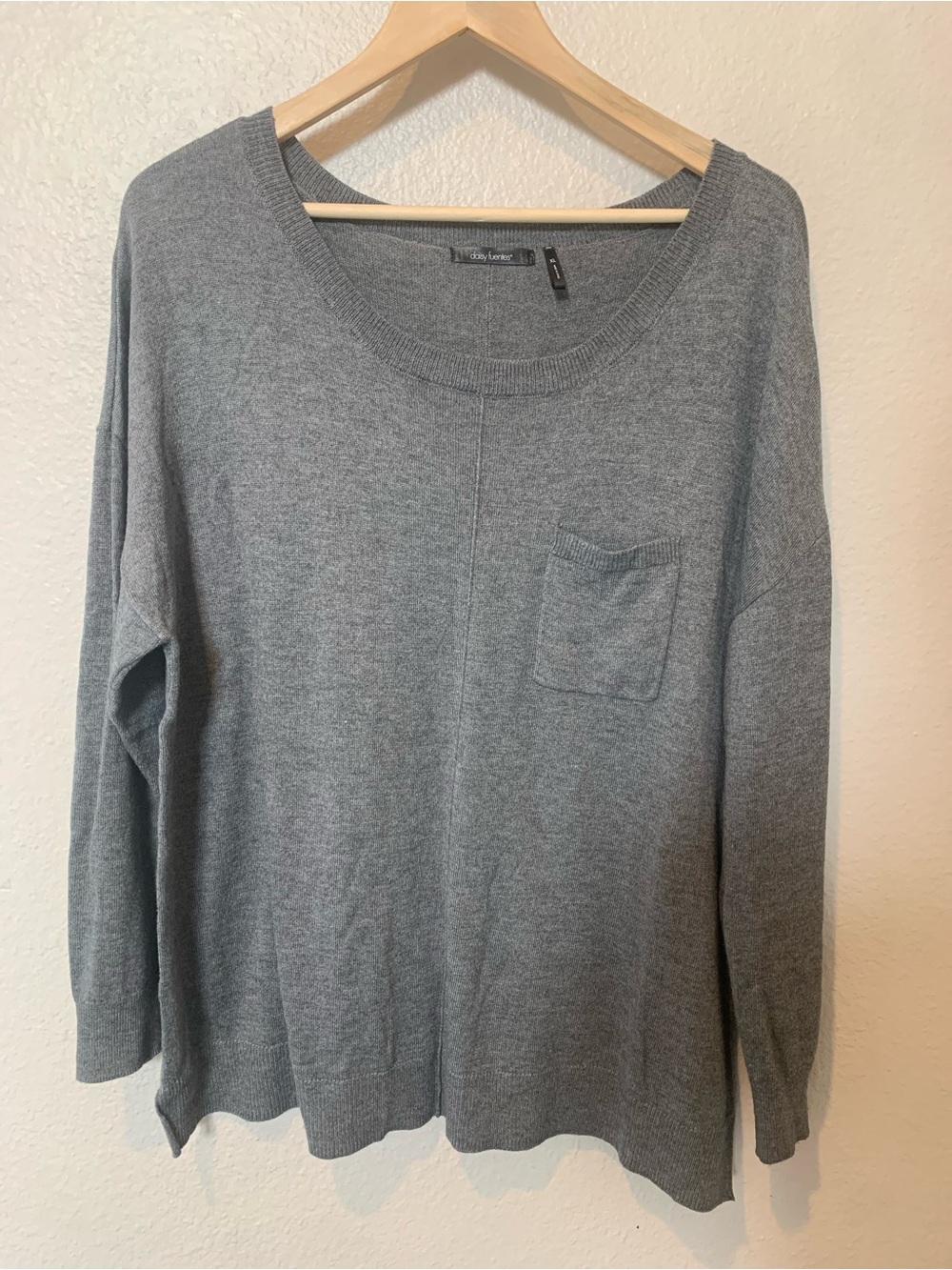 Daisy Fuentes Lightweight Gray Women’s Pocket Sweater